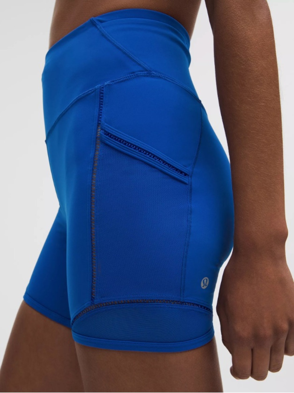 lululemon athletica Fast and Free High-Rise Lace Trim shorts. Sz 8, 6” length